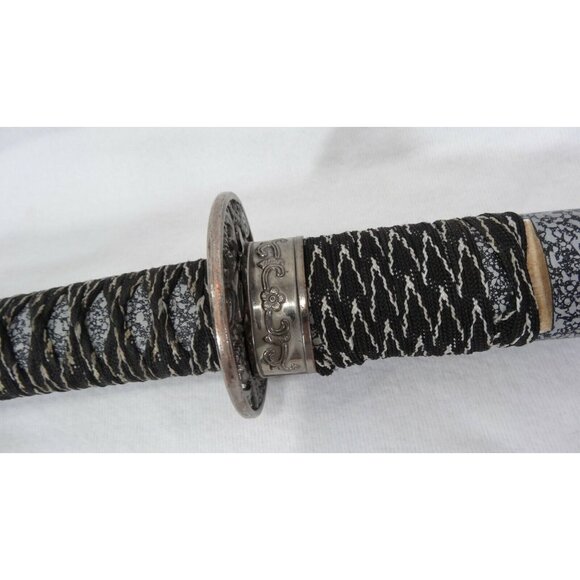 Sword & Sheath Plastic Cover Medal Blade Made in China Vintage - Picture 10 of 12